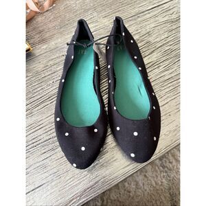 GAP Black W/White Polka Dot Flats sz 6 NWT
